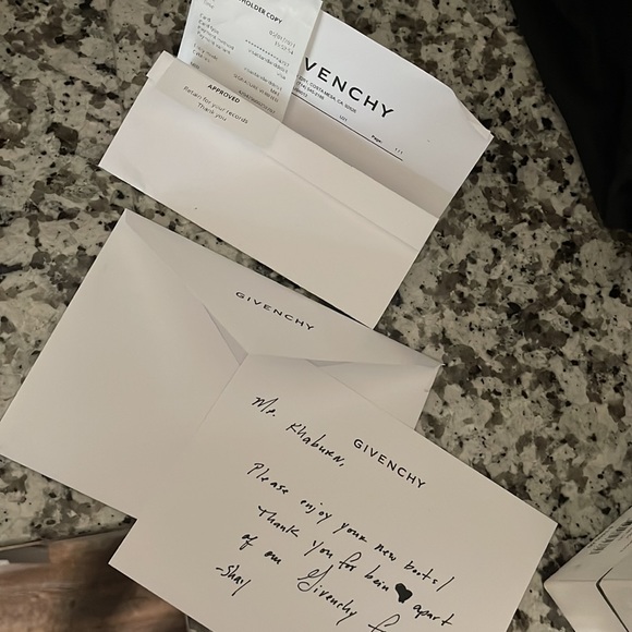 The New Givenchy 
Shark lock ankle boots in leather - Picture 8 of 8